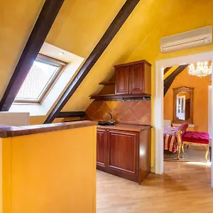 Nosticova Heritage Apartmanhotel