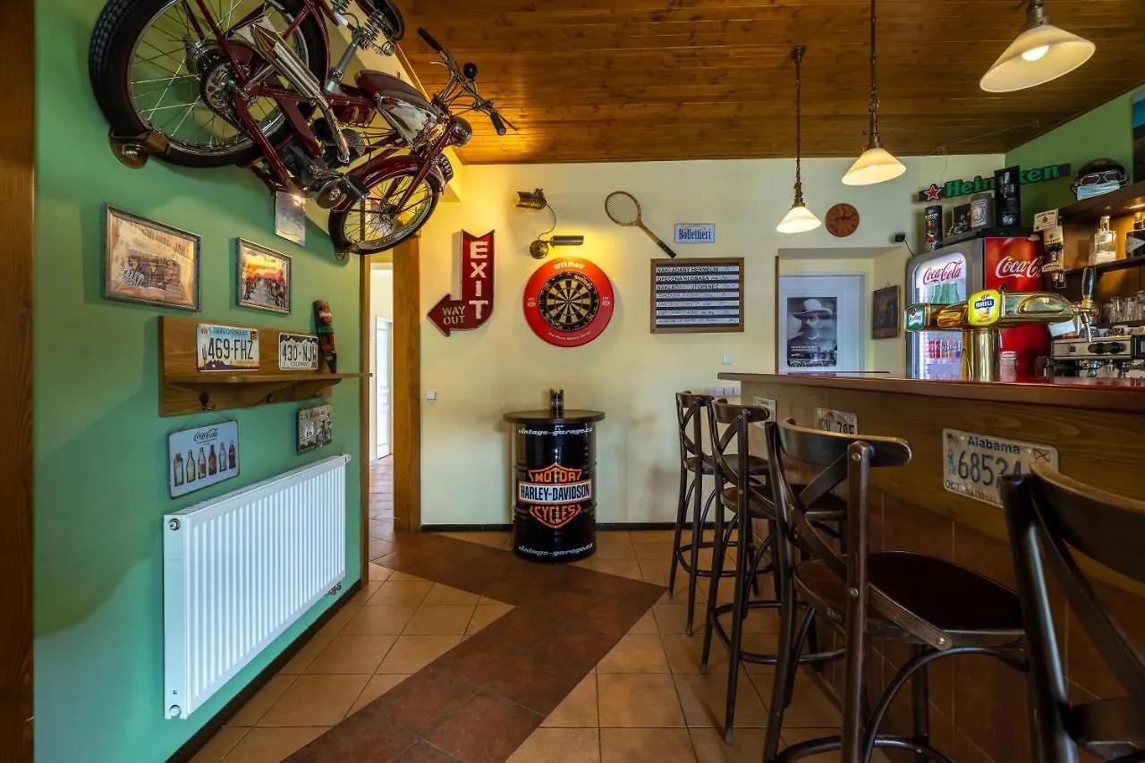 Penzion Rodos - Cafe Prague Guest house